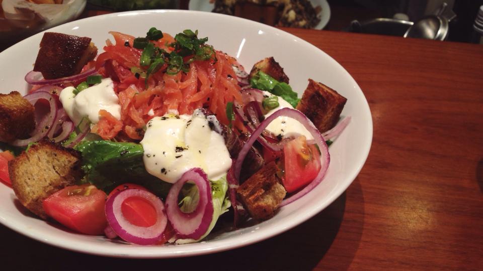 Salada Salmão Defumado