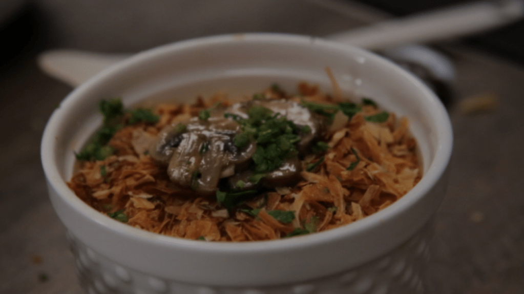 ESCONDIDINHO de MANDIOQUINHA com COGUMELO |&nbsp;Receita