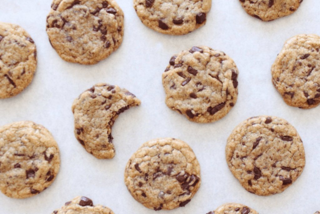 COOKIES com GOTAS de CHOCOLATE | Receita&nbsp;Vegana