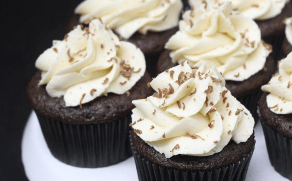 Como fazer BUTTERCREAM de VERDADE |&nbsp;Receita