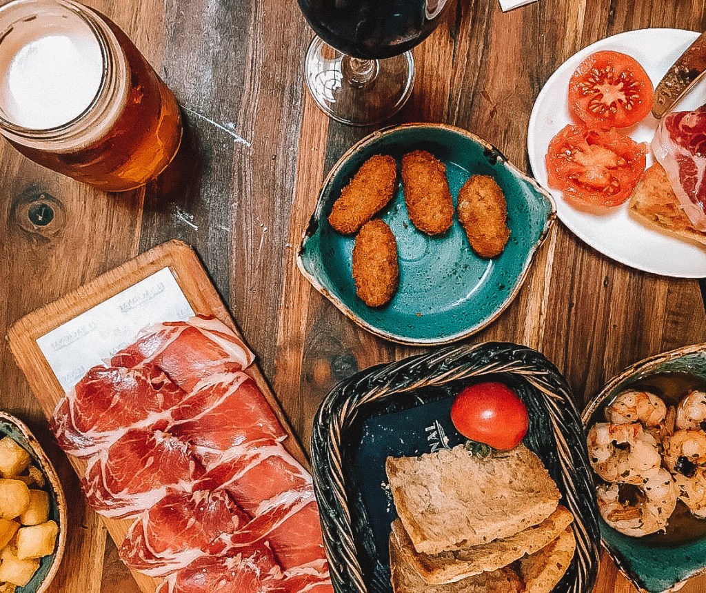 5 lugares para comer tapas em&nbsp;Barcelona