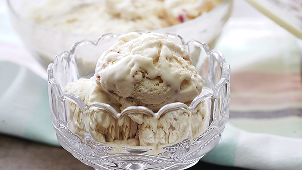 SORVETE de LEITE NINHO com MORANGO |&nbsp;Receita