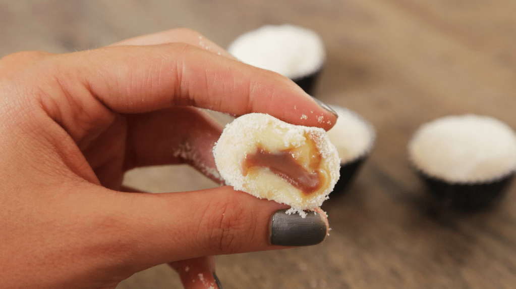 BRIGADEIRO de LEITE NINHO recheado de BRIGADEIRO |&nbsp;Receita