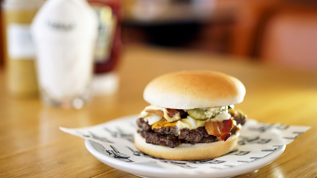 Onde comer o melhor LANCHO de SP? No Z Deli Sandwich&nbsp;Shop!