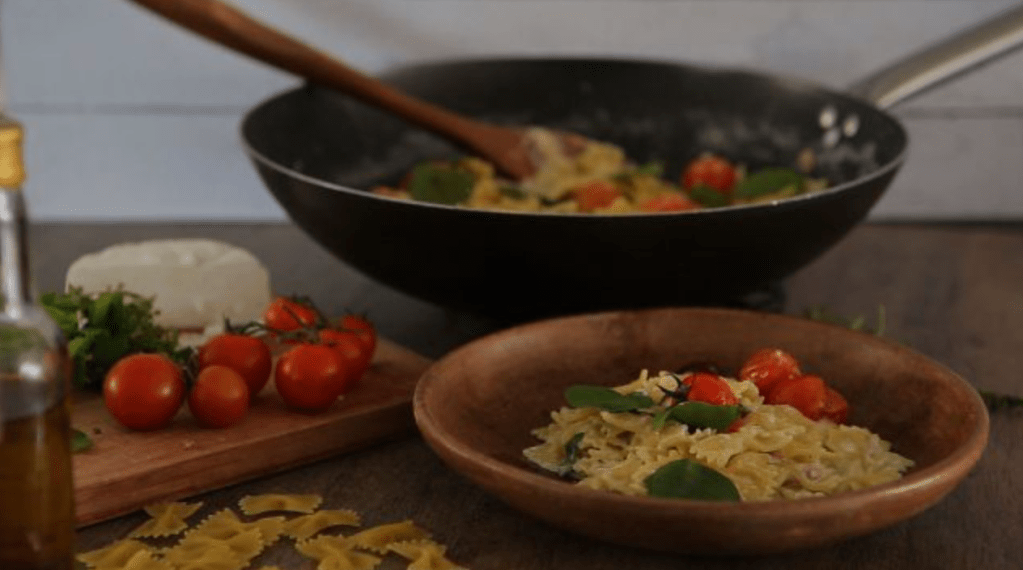 GRAVATINHA com TOMATES ASSADOS e QUEIJO DE CABRA |&nbsp;Receita