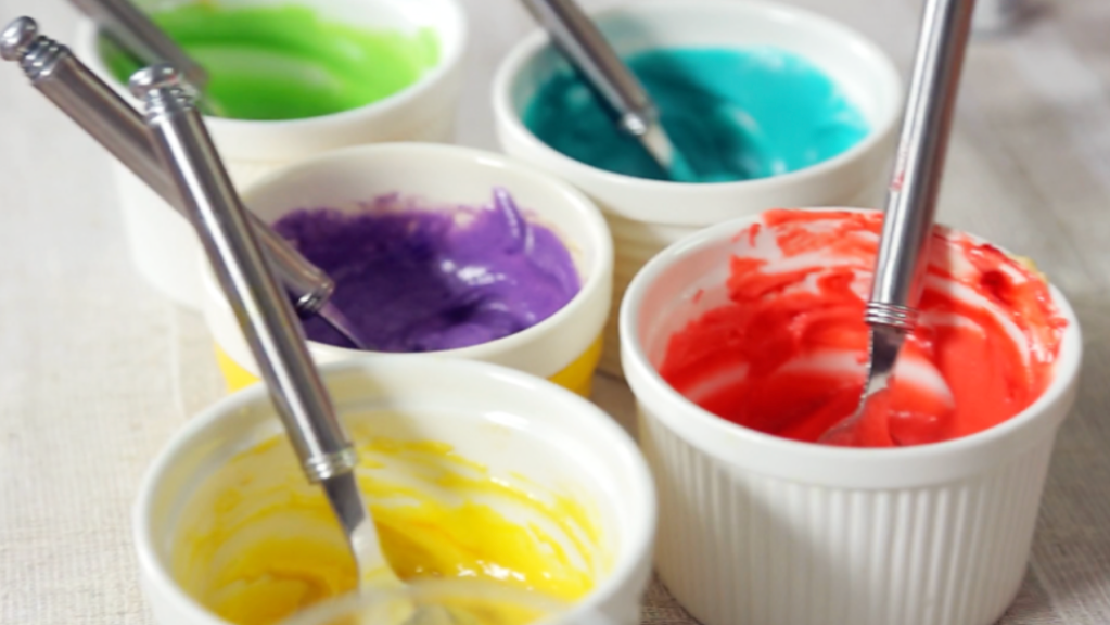 BOLO ARCO ÍRIS de CANECA |&nbsp;Receita