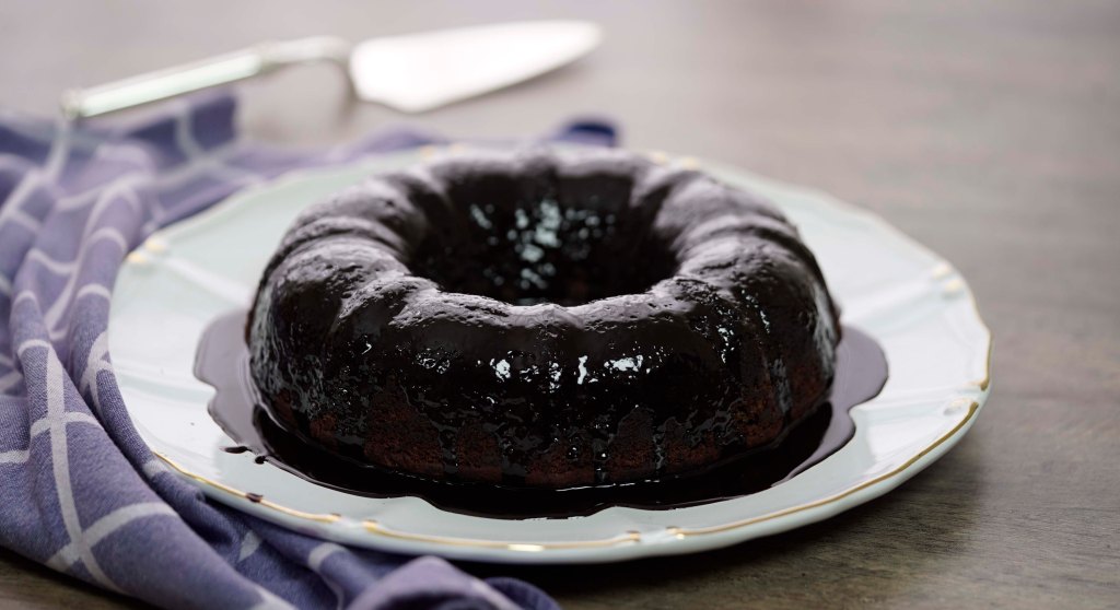 BOLO de CHOCOLATE SIMPLES e FÁCIL |&nbsp;Receita