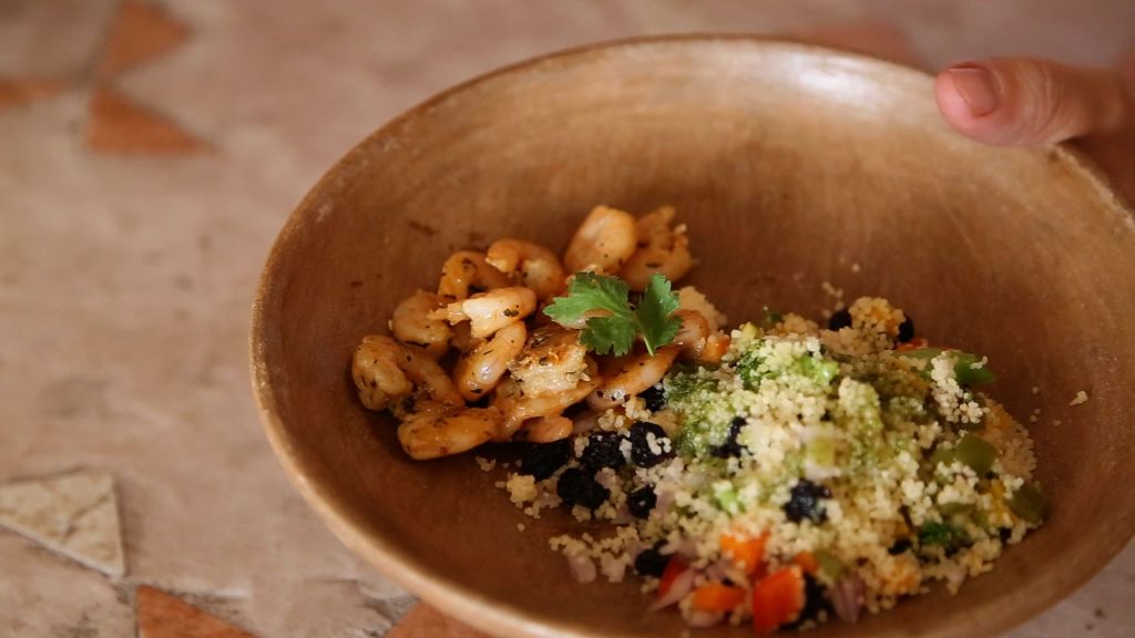 COUSCOUS MARROQUINO com PESTO e CAMARÃO |&nbsp;Receita